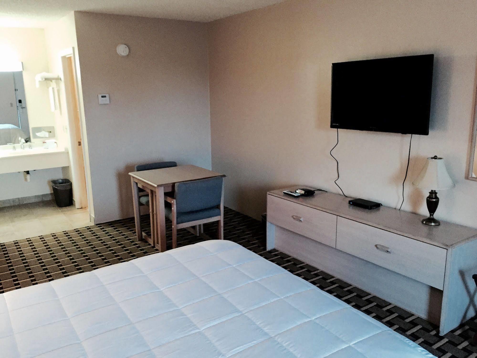 Palms Garden Inn Ellisville Extérieur photo