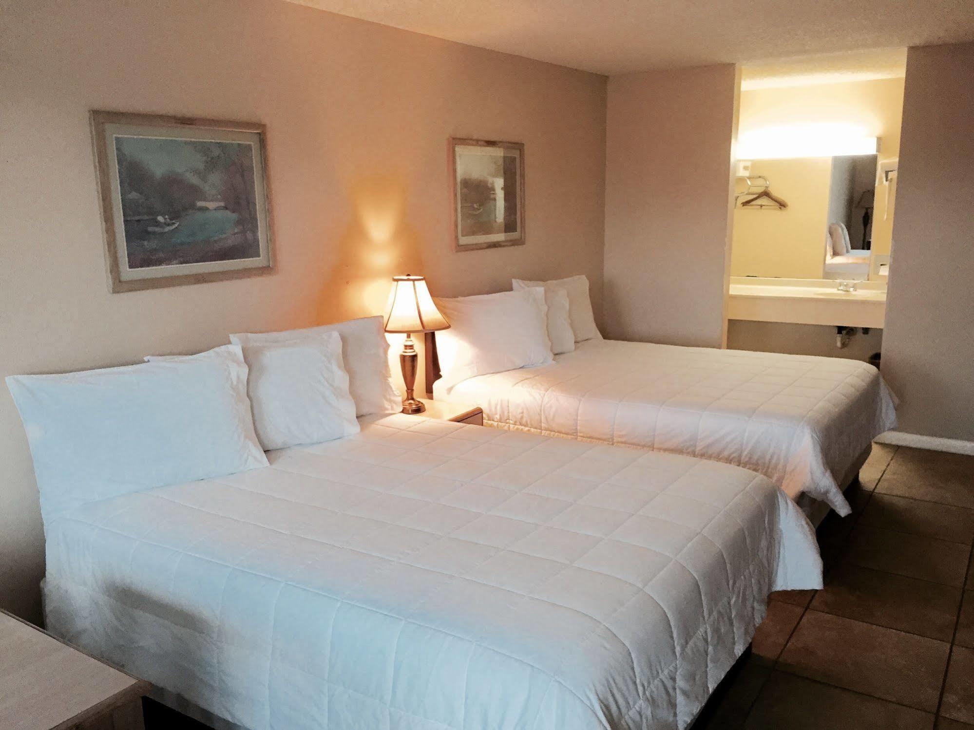 Palms Garden Inn Ellisville Extérieur photo