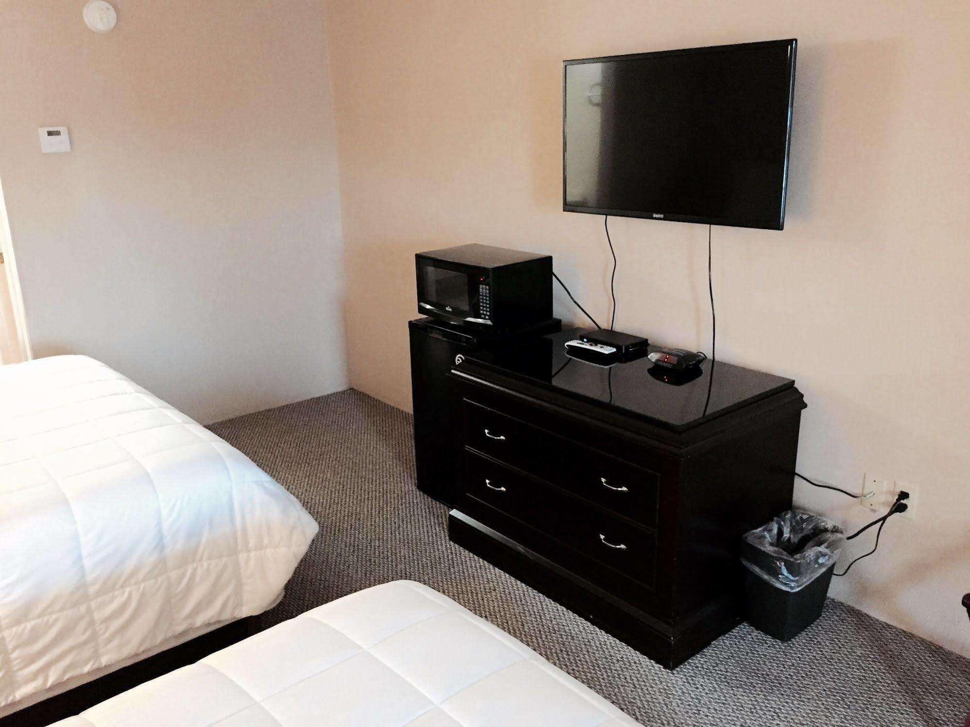 Palms Garden Inn Ellisville Extérieur photo