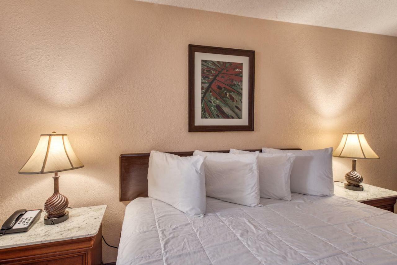 Palms Garden Inn Ellisville Extérieur photo