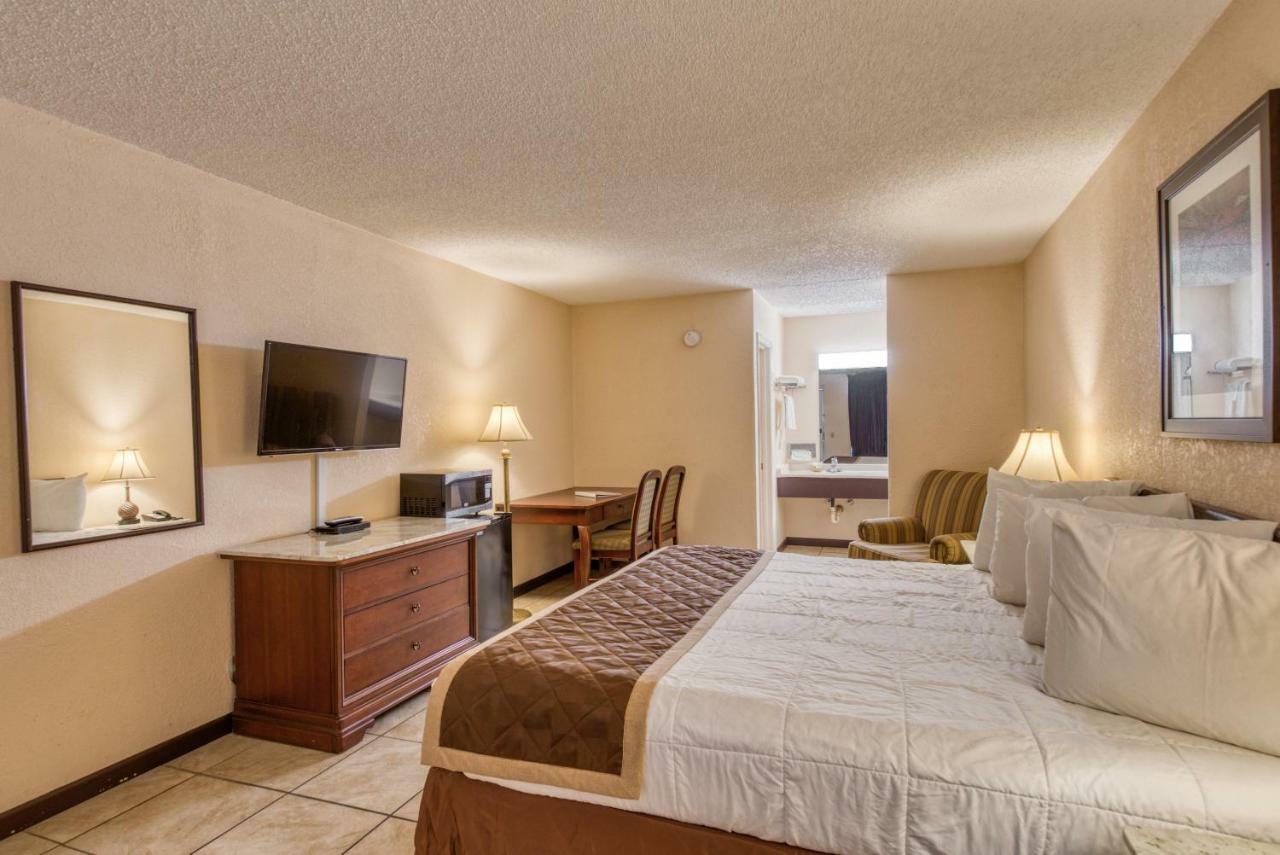 Palms Garden Inn Ellisville Extérieur photo