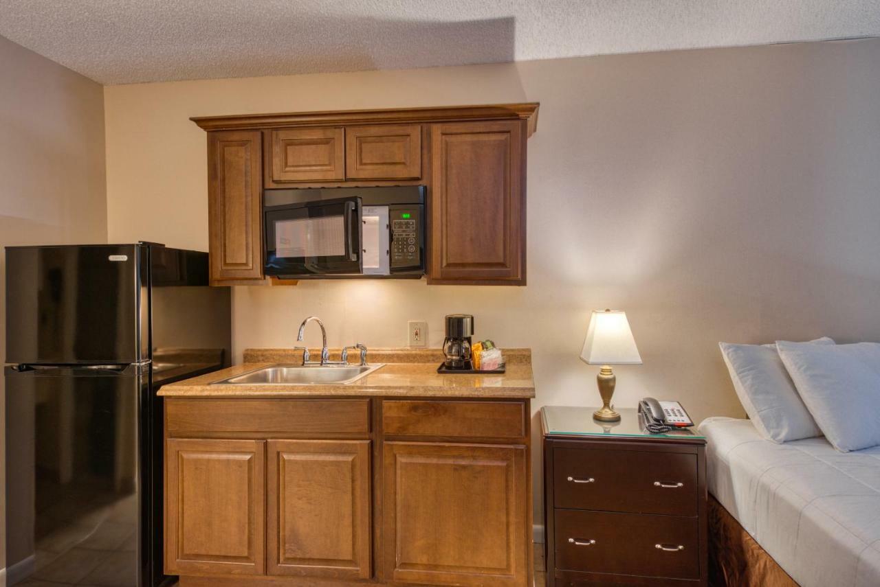 Palms Garden Inn Ellisville Extérieur photo