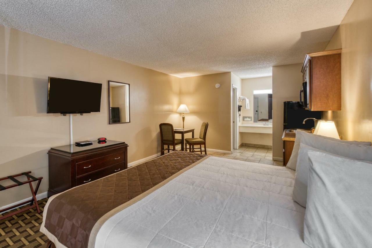 Palms Garden Inn Ellisville Extérieur photo